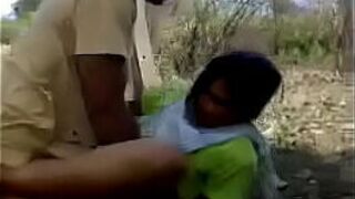 2013-10-04-HardSexTube-Indian.randi.fucked.outdoor.gaand.nai.marne..mai.avi porn video